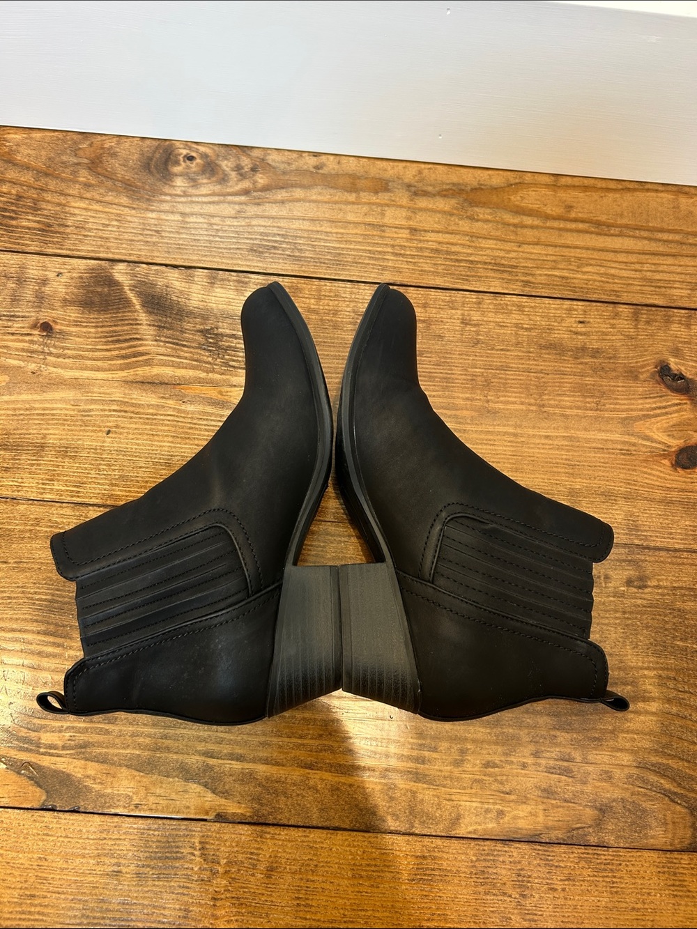 🖤Black Chelsea Ankle Boots with Elastic Panels